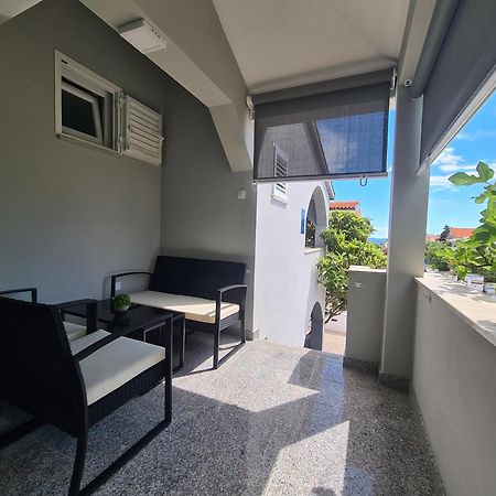 Apartments Ankora Vir Exterior photo