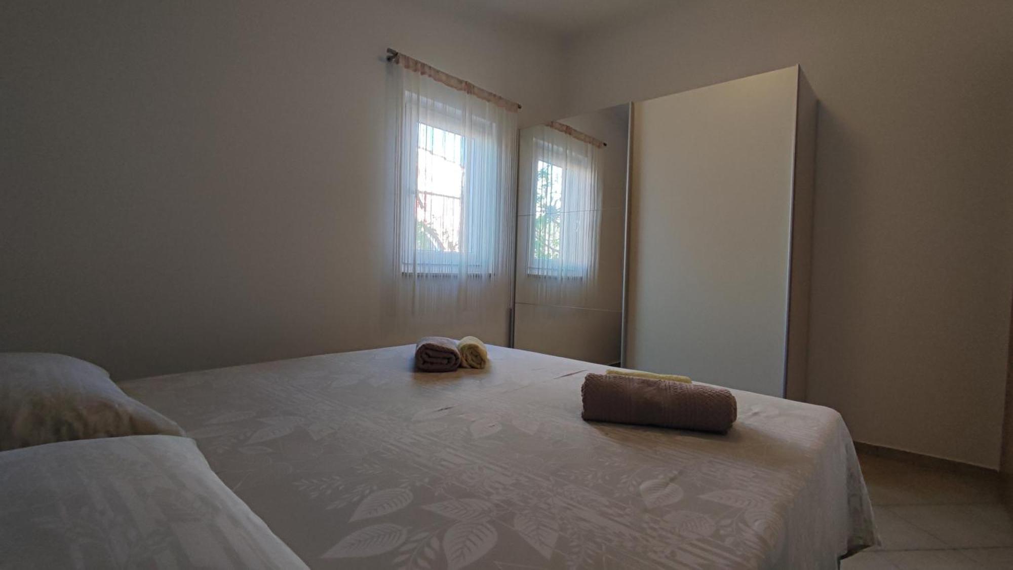 Apartments Ankora Vir Exterior photo